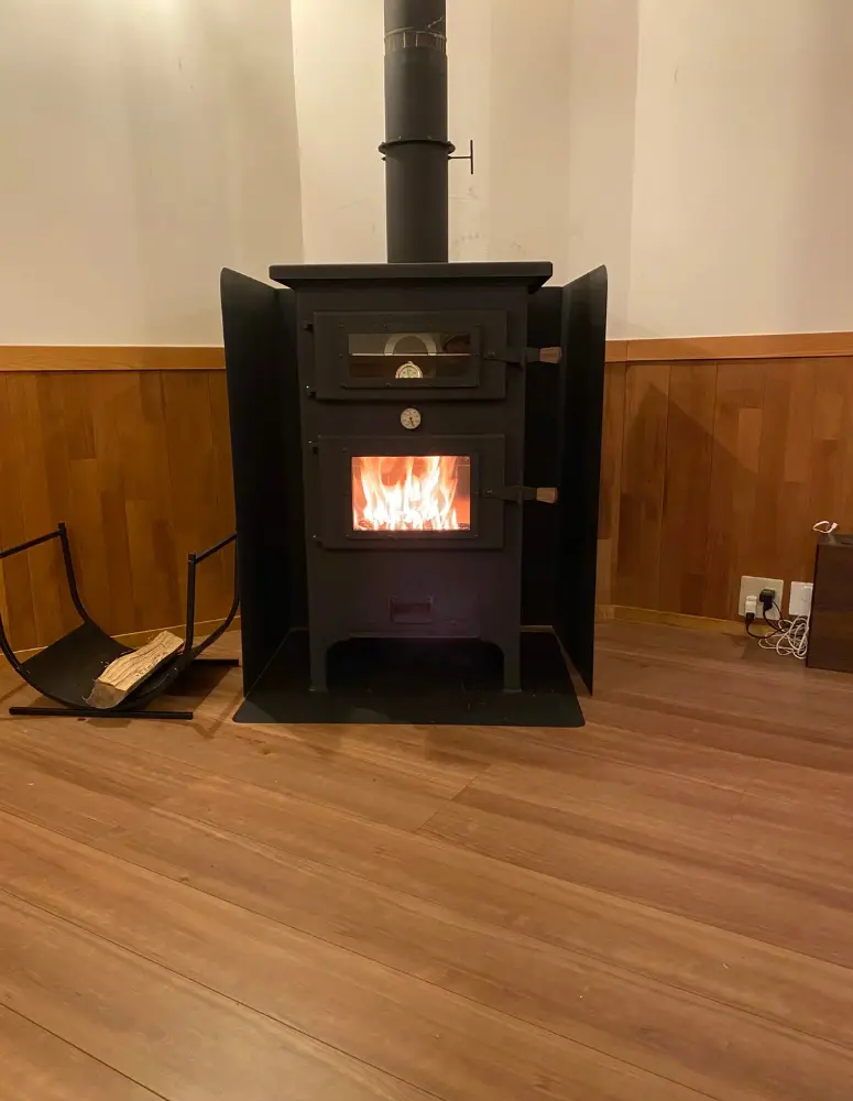 DC-600C薪ストーブ