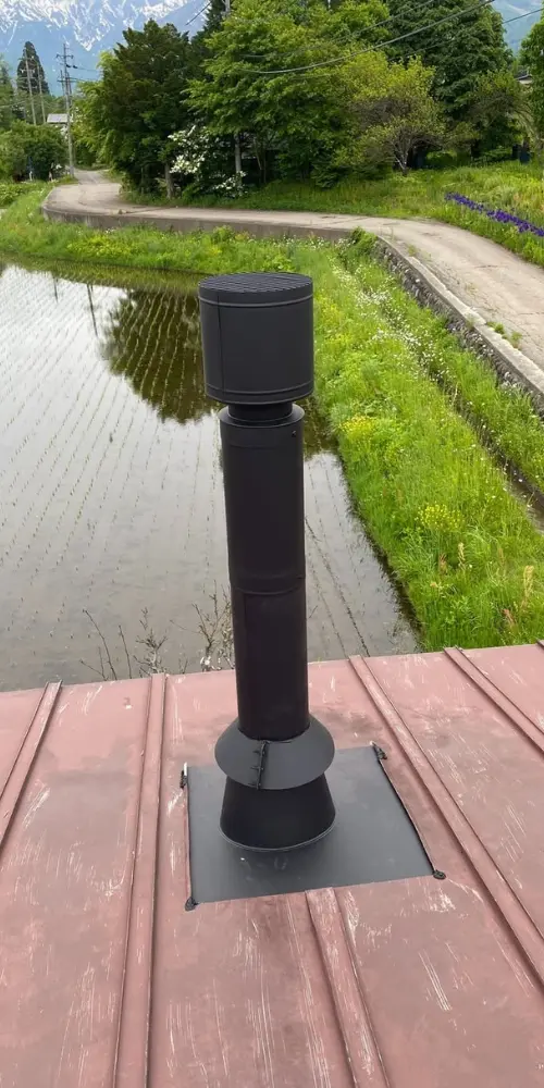 煙突施工の様子