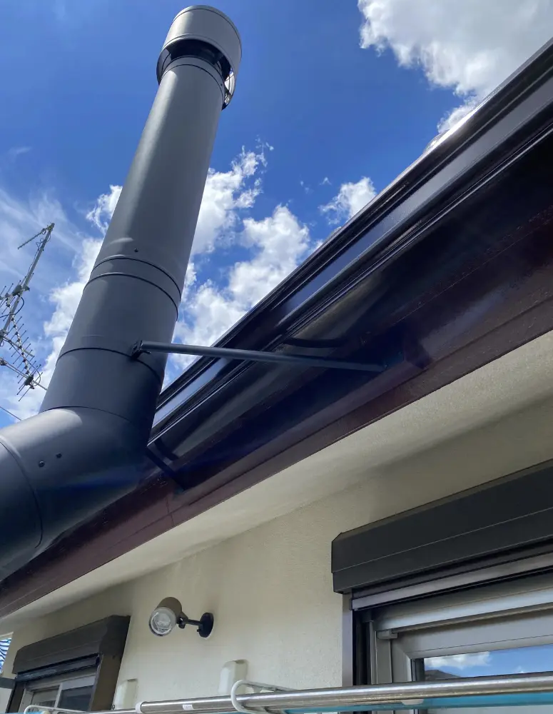 煙突施工の様子