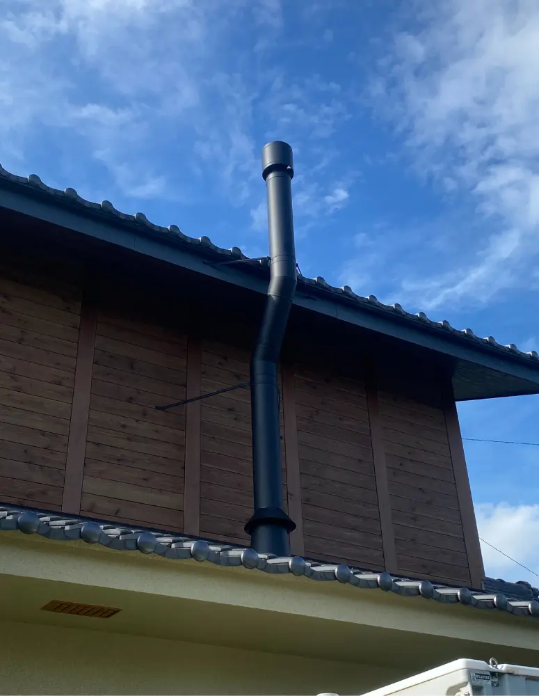 煙突施工の様子