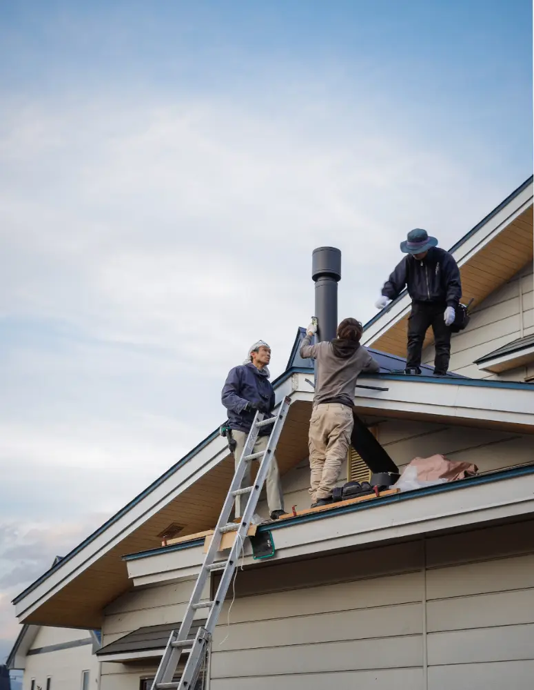 煙突施工の様子