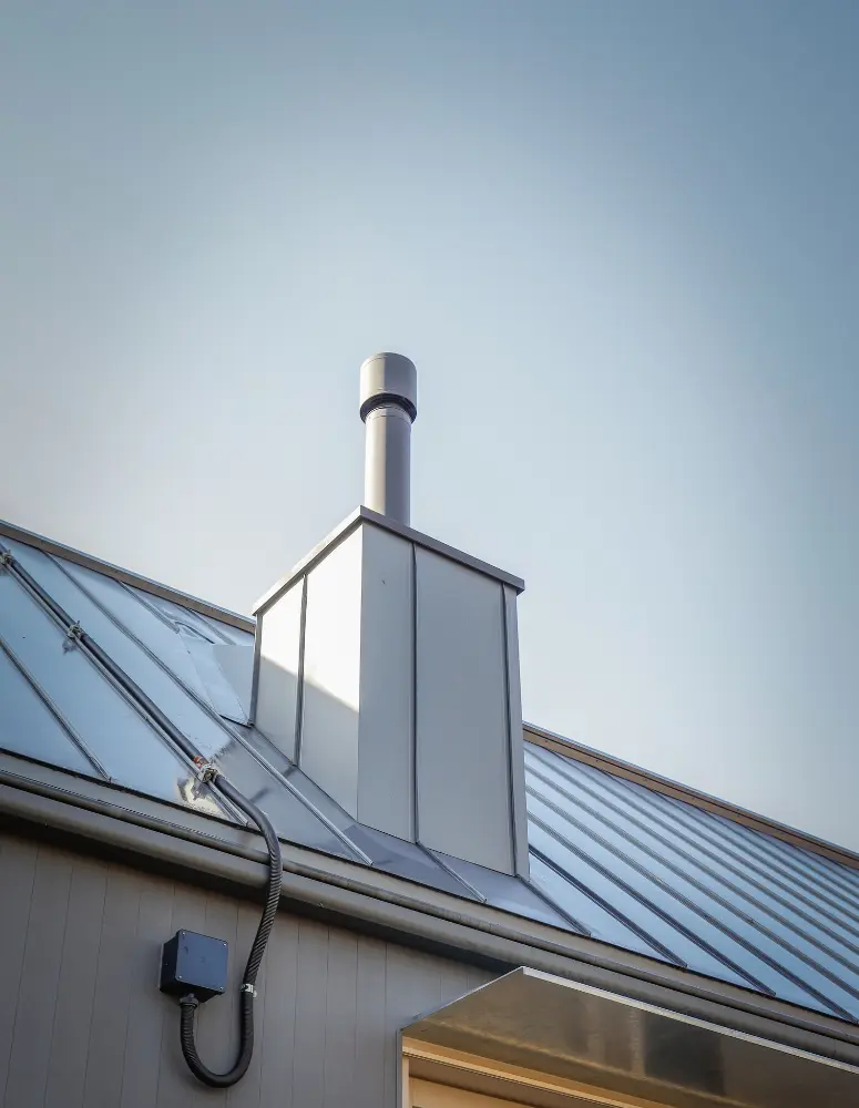 煙突施工の様子